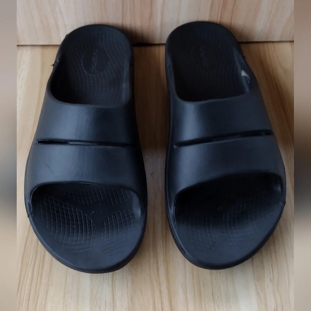 OOFOS OOahh Slide Sandal Size M12/W14/EURO 45 Black